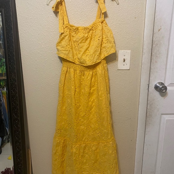 Yellow Eyelet Maxi Dress - Picture 2 of 5